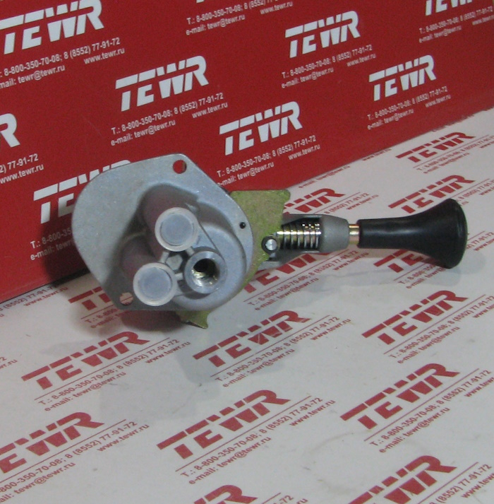 Кран ручного тормоза 3 выхода 100-3537010